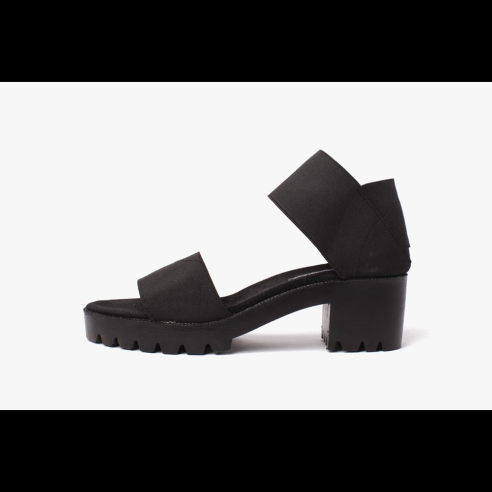 James Rowland Shop dual strap sandals